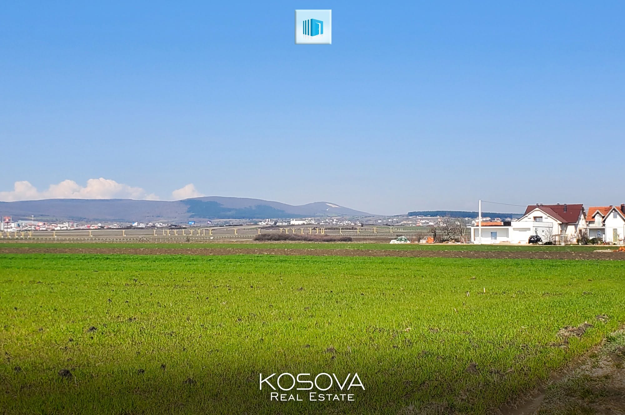 TOKË NGJITUR ME AEROPORTIN E PRISHTINËS — foto 3