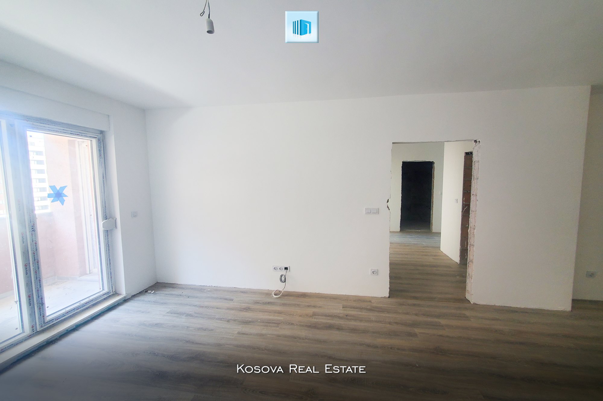 💥 SHITET BANESË KOMODE TË ELIZA C NË FUSHË KOSOVË — foto 3
